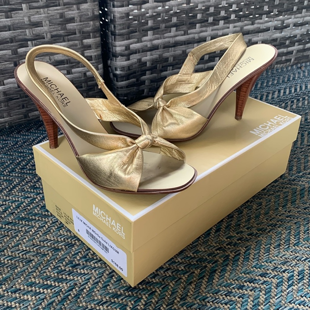 Michael Kors gold slingback sandals 👡